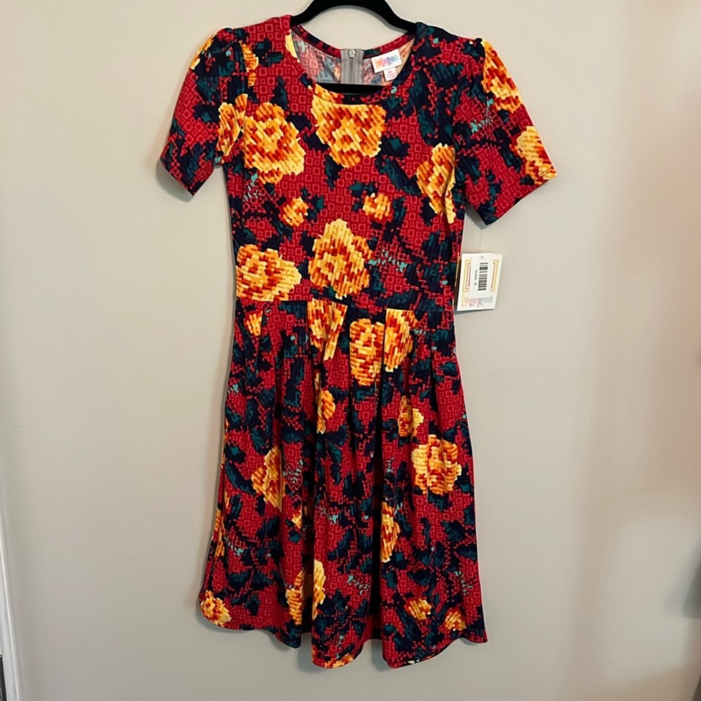 M Digital Floral LuLaRoe Amelia Dress